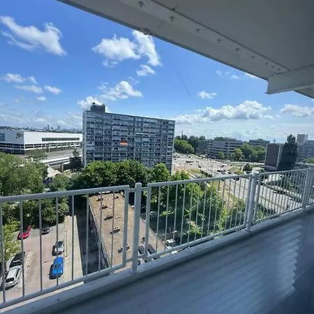 Apartment Ladies Only! Neat Cozy Room, Great Loc In Schiedam